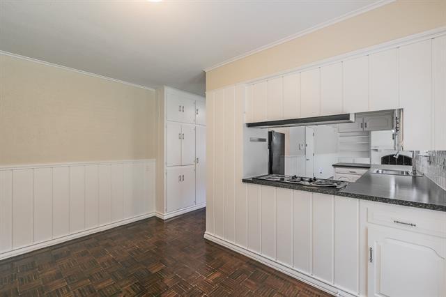 Building Photo - 3215 Spanish Oak Dr