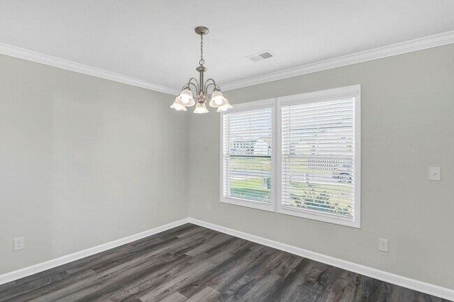 Building Photo - Beautiful Home for Rent in Elgin's Walnut ...