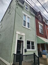 Building Photo - 167 46th St