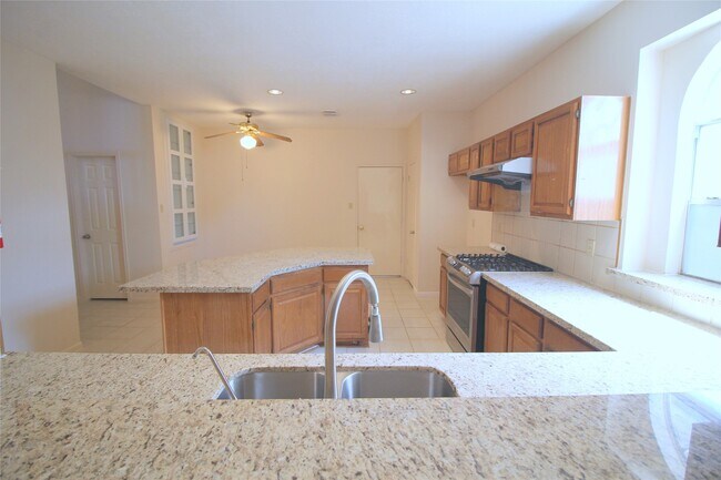 Building Photo - 16326 Brush Meadow Ct