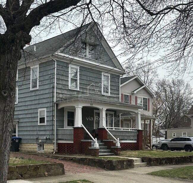 Building Photo - 1383 Curtis St