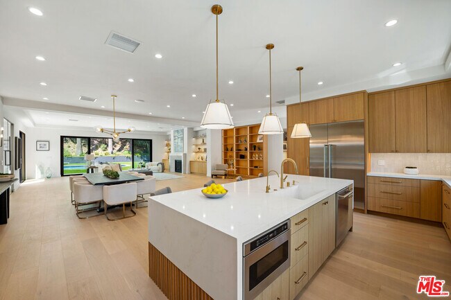 Building Photo - 20215 Lorenzana Dr