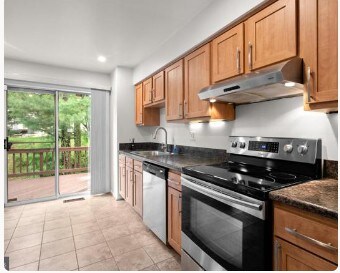 Building Photo - 907 Lake Overlook Dr