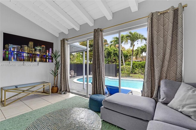 Building Photo - 437 NE 107th St