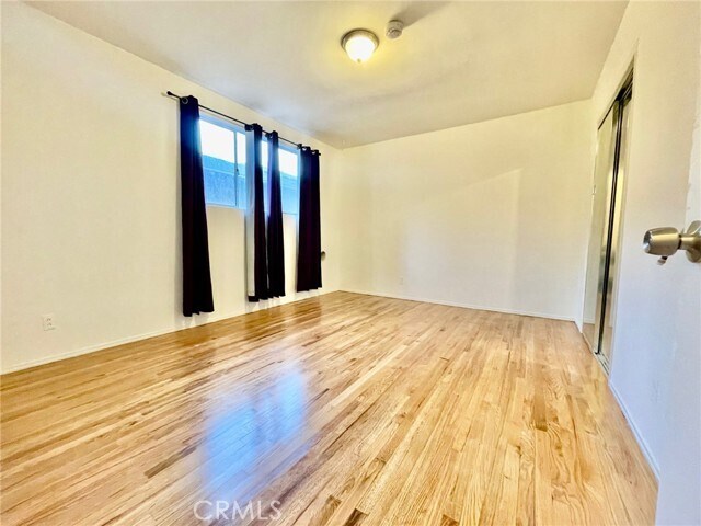 Building Photo - 1433 N Bronson Ave