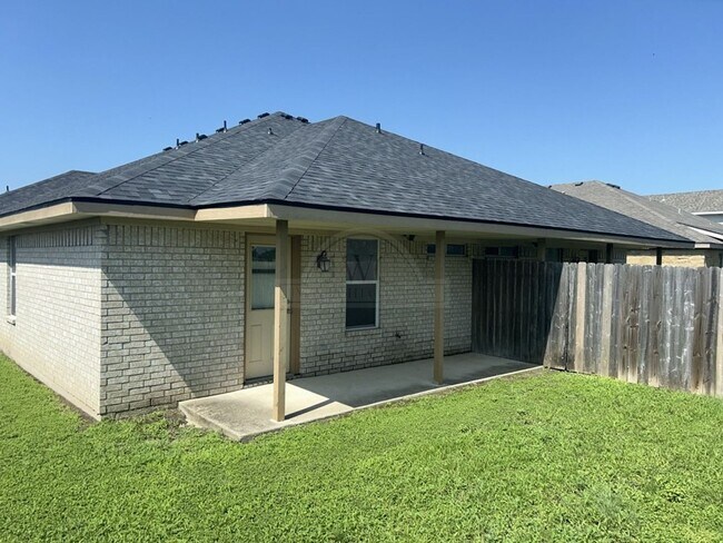Building Photo - 370 Nolan Ridge Dr