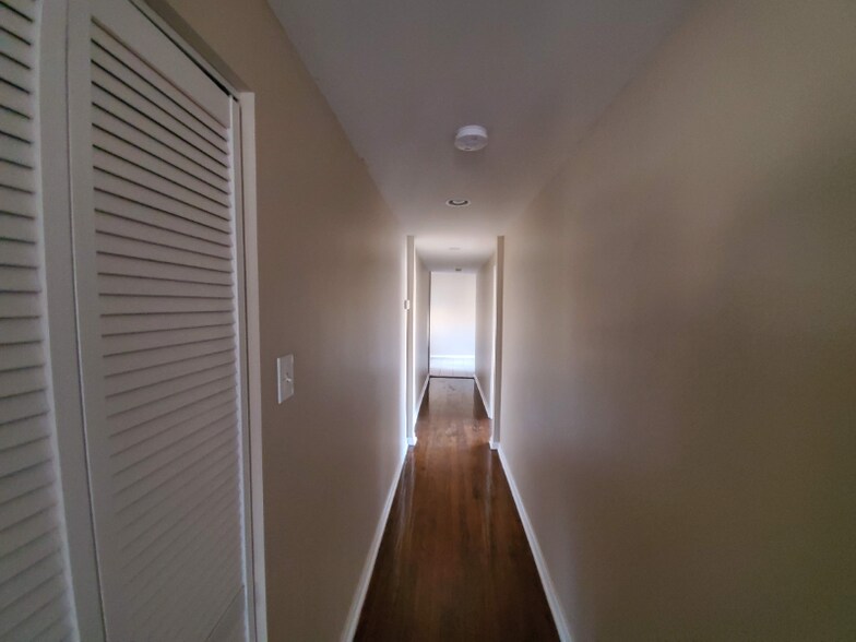 Building Photo - 7700 S Essex Ave