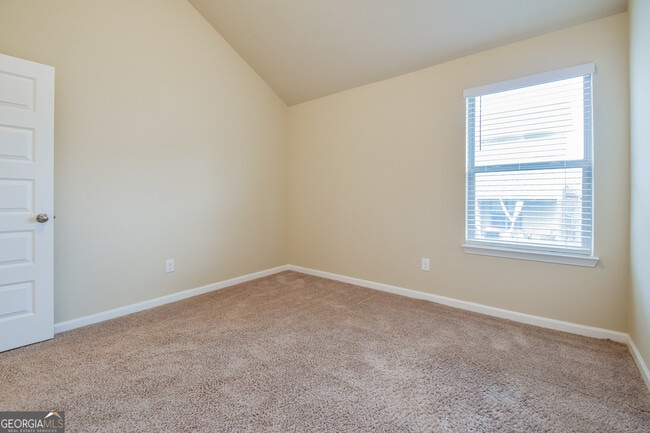 Building Photo - 1605 Danube Ct