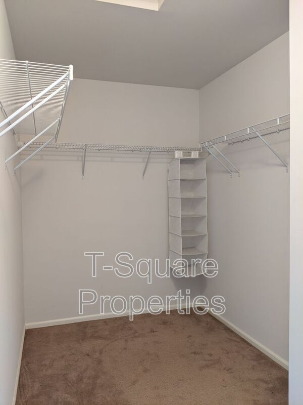 Building Photo - 417 125th Pl SE