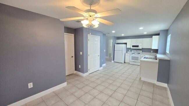 Building Photo - 104 Charles Dr