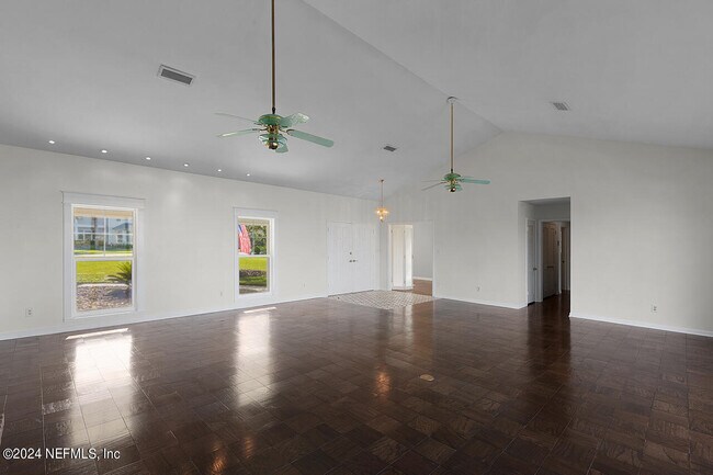 Building Photo - 185 San Juan Dr