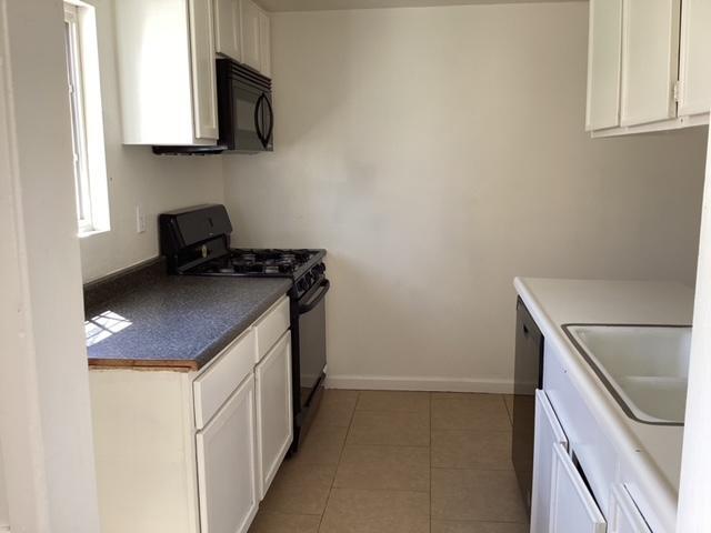 Building Photo - 43615 Stanridge Ave