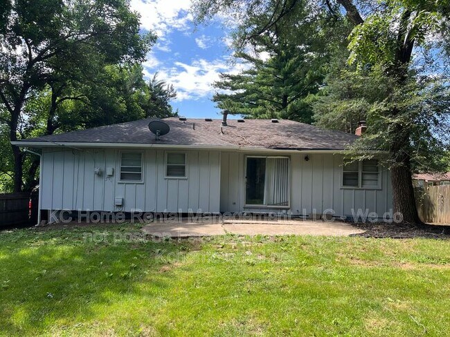 Building Photo - 6708 W 71st Terrace