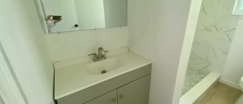 Building Photo - 1265 W 26th St