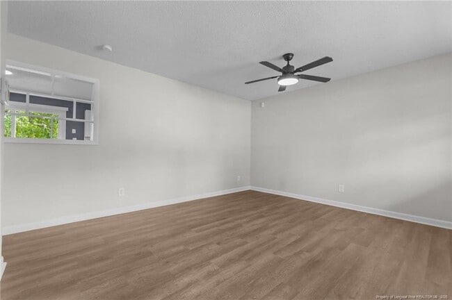 Building Photo - 7606 Sable Dr