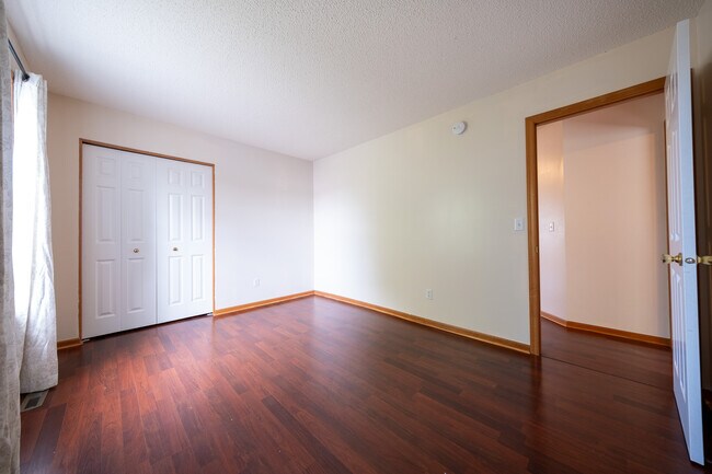 Building Photo - 10415 Ponds Way