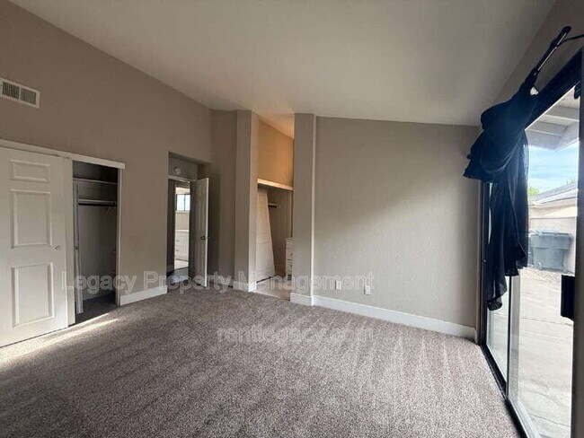 Building Photo - 7059 Sprig Dr