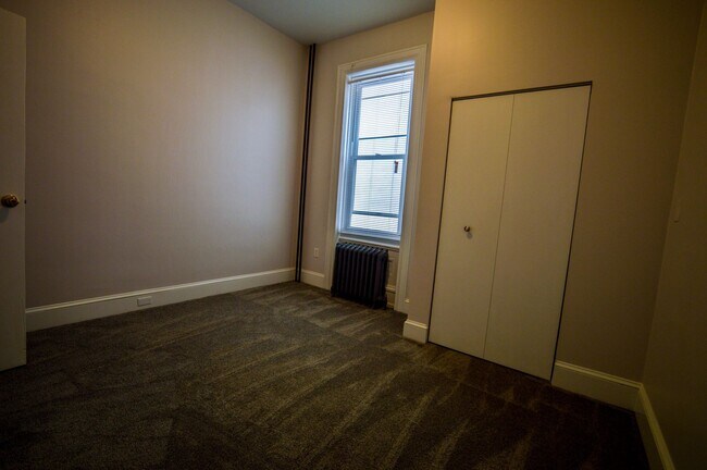 Bedroom - 3721 Chestnut St