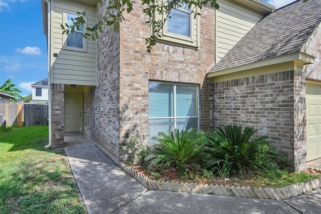 Building Photo - 1119 Mossy Branch St