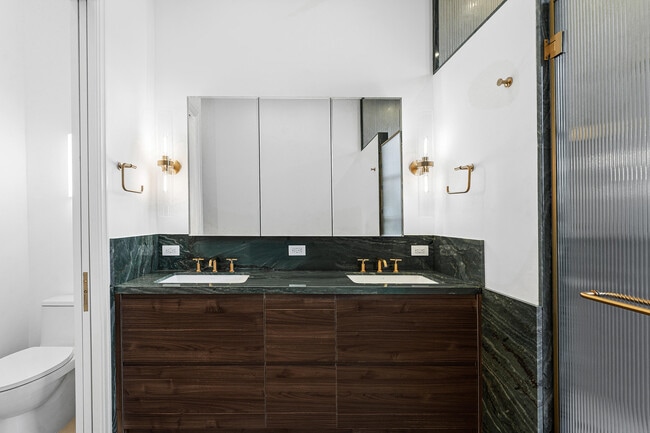 Building Photo - 5890 NW 39th Ave