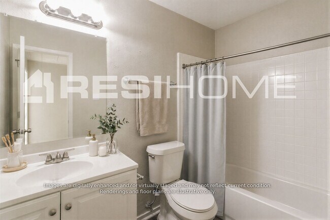 Building Photo - 2213 Salerno Dr