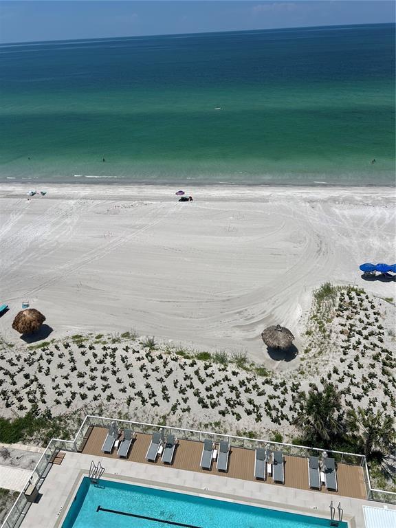 Building Photo - 2425 Gulf of Mexico Dr