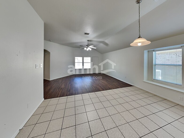 Building Photo - 21515 Rose Mill Dr