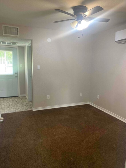 Building Photo - 6961 State Hwy 64