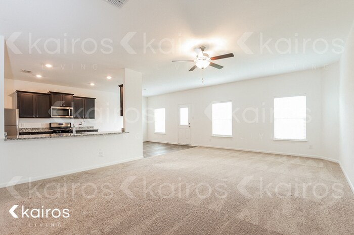 Building Photo - 938 Shady Brk