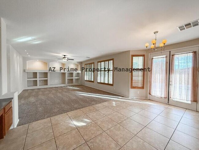 Building Photo - 10445 W Windsor Ave