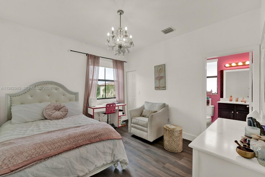 Building Photo - 8521 W 33rd Ave