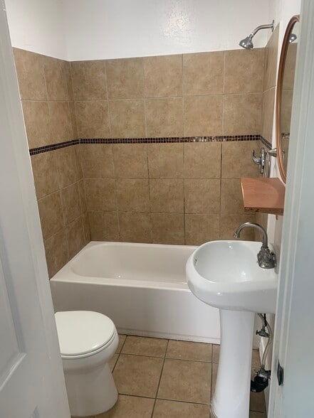 Bathroom - 227 W 56th St