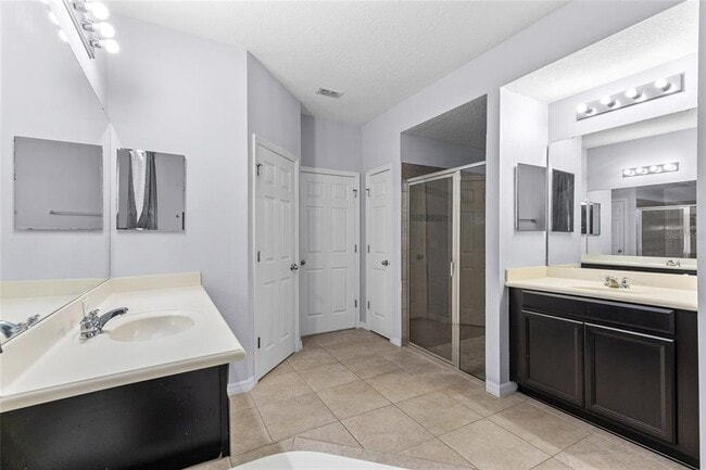 Building Photo - 14903 Fells Ln