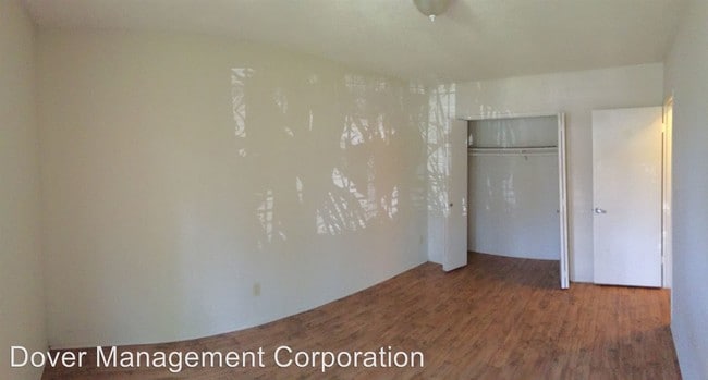 Building Photo - 2700 Ellendale Pl