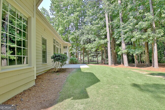 Building Photo - 185 Newfield Dr