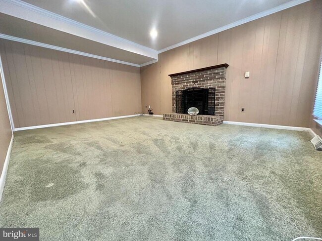 Building Photo - 9805 Binyon Ct