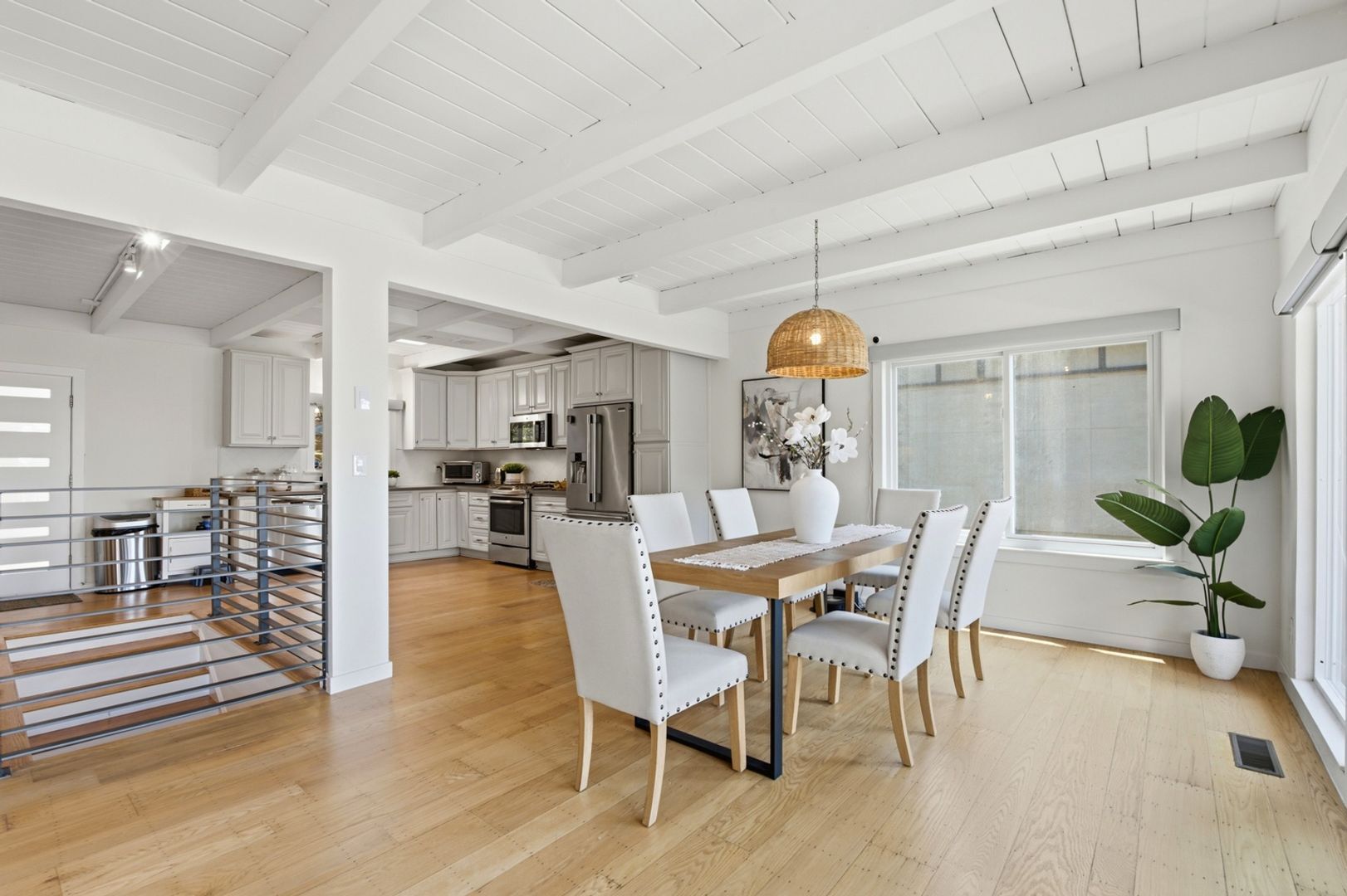 Building Photo - 2323 Mastlands Dr
