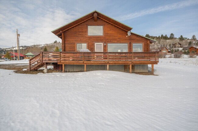 Building Photo - 5406 Henrys Lake Rd