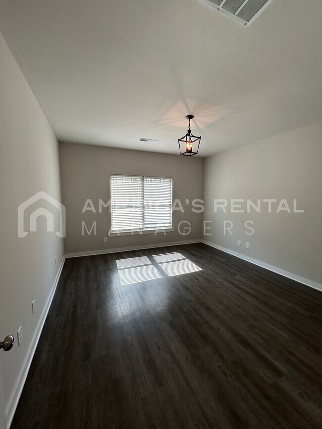 Building Photo - Home for Rent in Jemison, AL. Available to View with 48 Hour Notice!!!