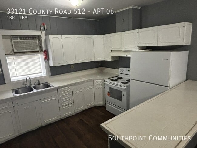 Building Photo - 33121 Co Rd 512