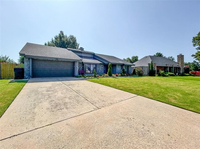 Building Photo - 13228 Green Valley Dr