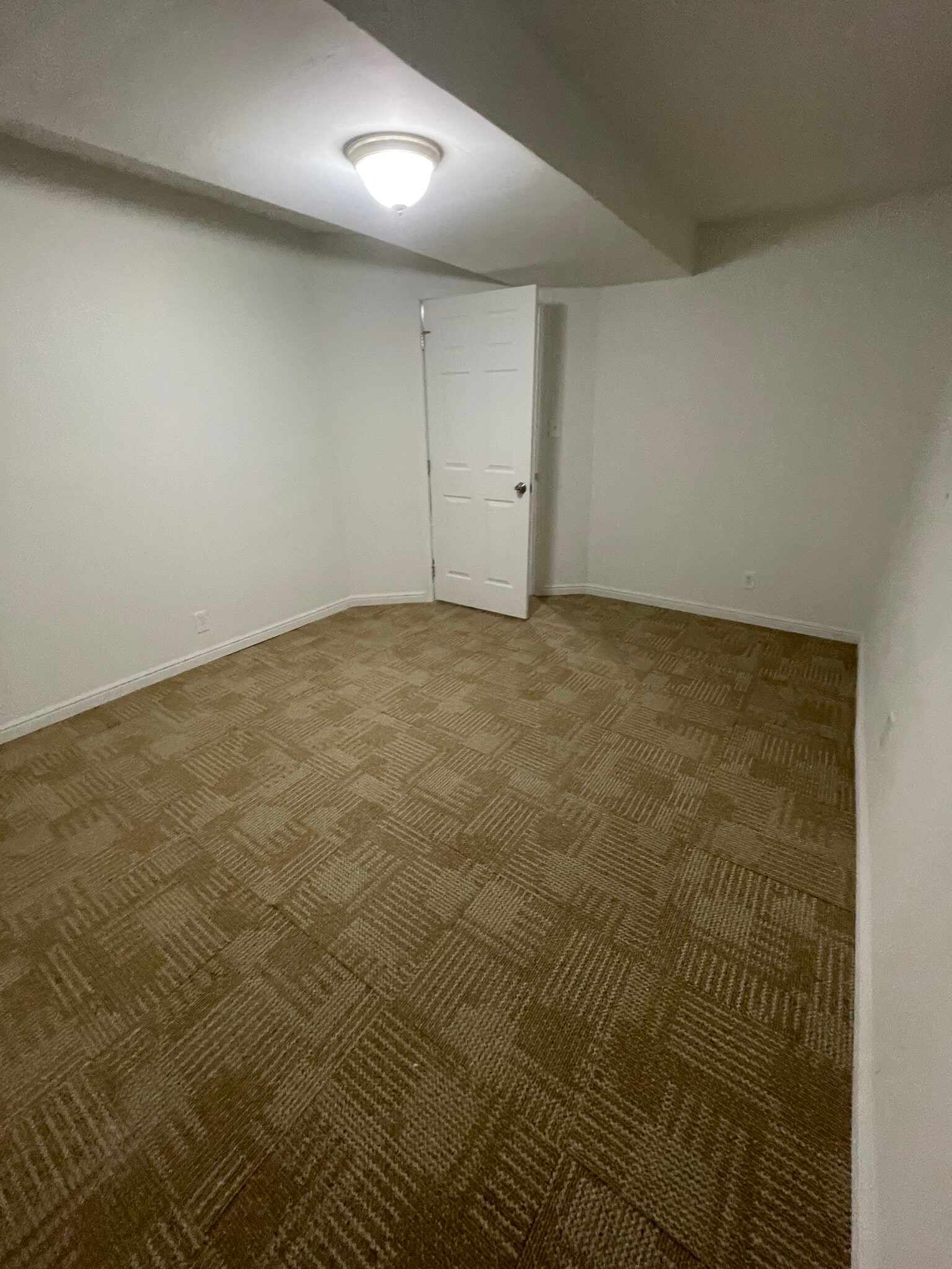 Building Photo - 473 S 380 W