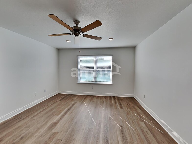 Building Photo - 6428 Atlantic Bch Ave