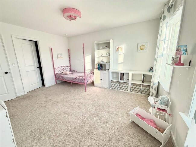 Building Photo - 5575 Coltman Dr