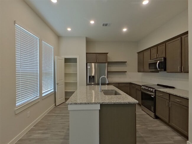 Building Photo - 22825 Terrazzo Dr