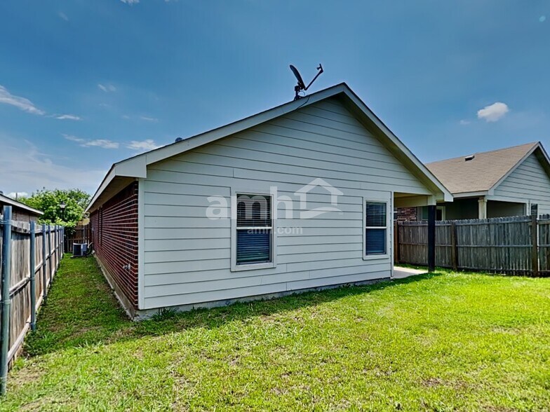 Building Photo - 4011 Freedom St