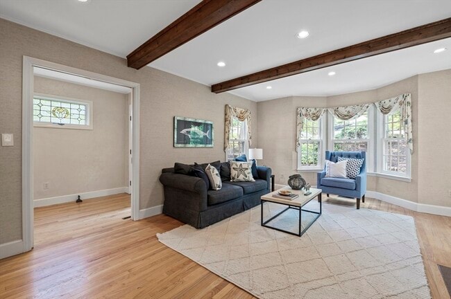 Building Photo - 40A Cloutmans Ln