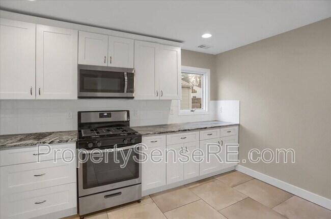Building Photo - 1333 S Xavier St