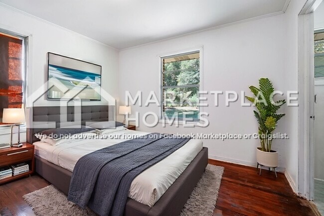 Building Photo - 208 Webb Ave