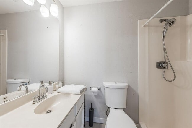 Building Photo - 4807 Yucca Hill Dr